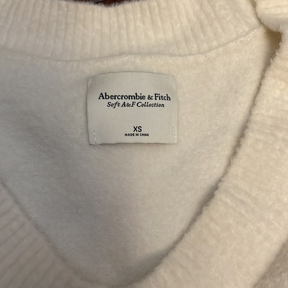 Abercrombie sweater vest - Picture 2 of 2